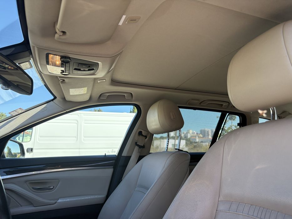 BMW F11 520d com teto de abrir