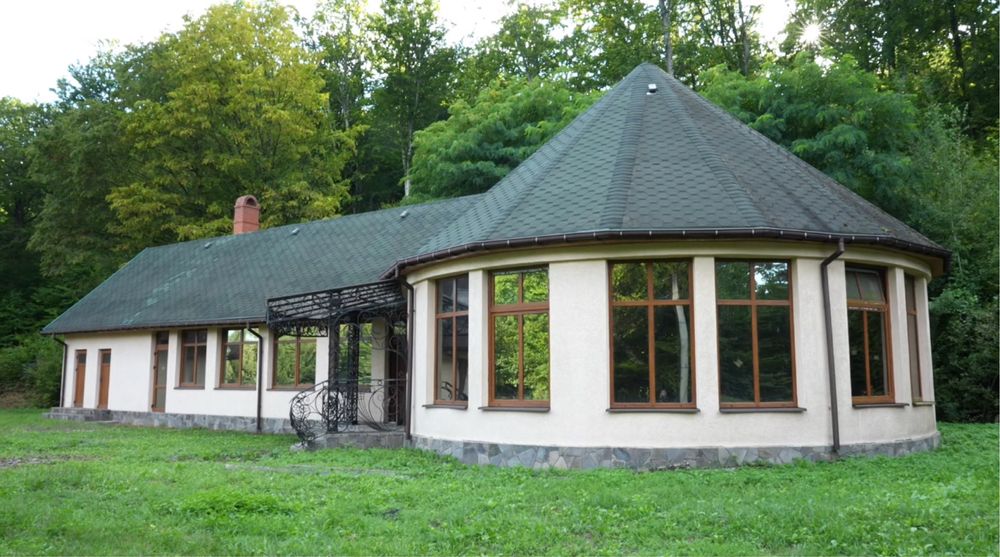 Продам заміський будинок, база відпочинку, центр реабілітації