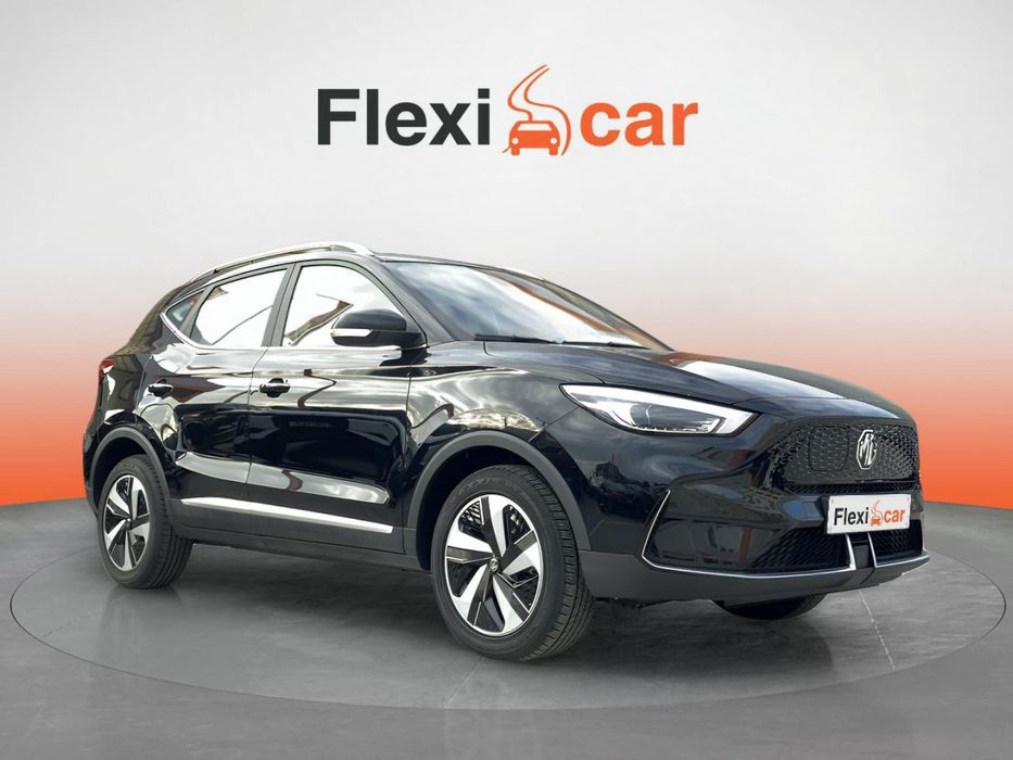 MG ZS EV 72.6 kWh Luxury OBC 11 kW