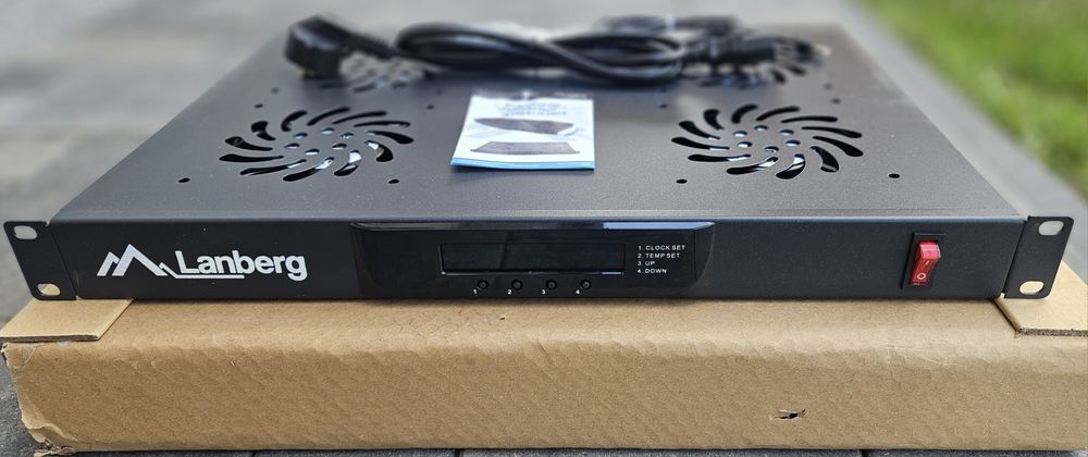 Lanberg Panel wentylacyjny LCD 1U 19" 230V z termostatem