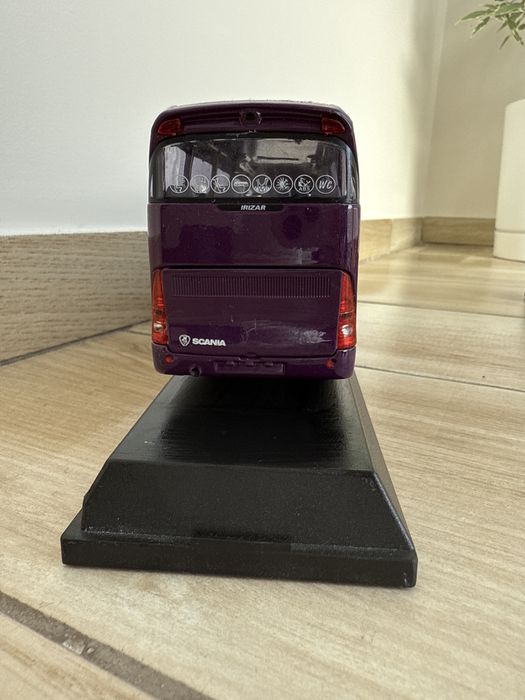 модель автобуса Scania Irizar Pb масштабу 1/50
