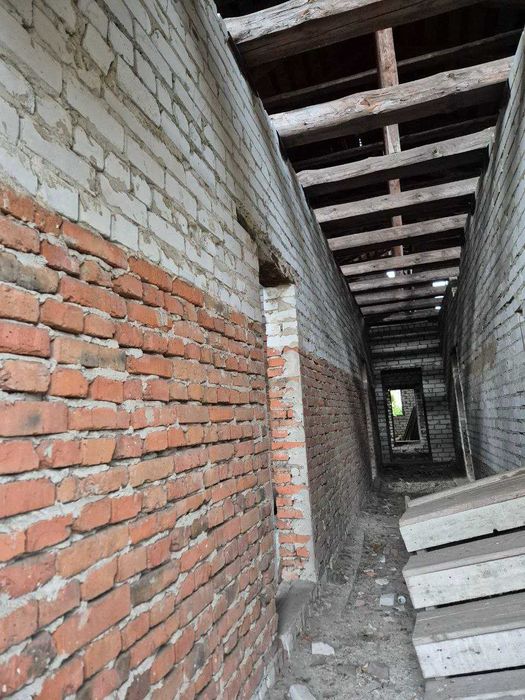 Будинок у селі Мошни