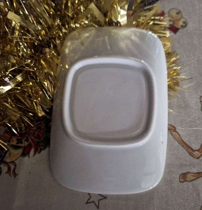 6 filizanek z talerzykami Schwarzkopf Professional