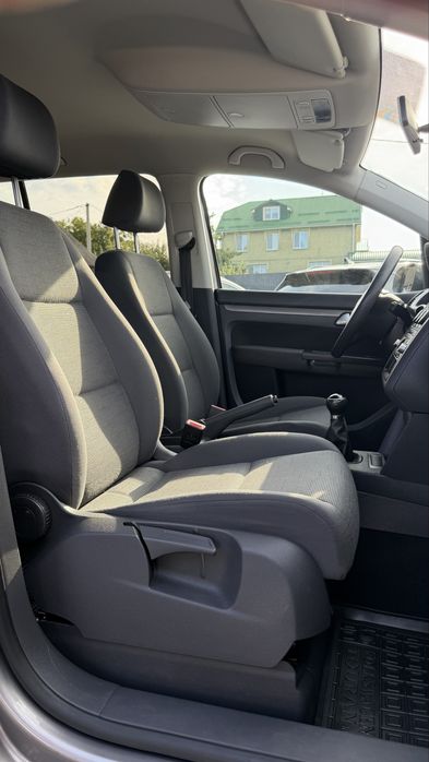 Volkswagen Touran Фольксваген Тоуран FL 2008р 1.6 MPІ бенз 5 МКПП 7 місць
