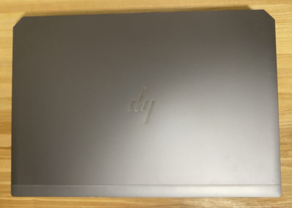 Топова робоча станція HP ZBook 17 G6 / i7-9850H / RTX 5000 16GB / 32GB RAM | 1 Tb Nvme