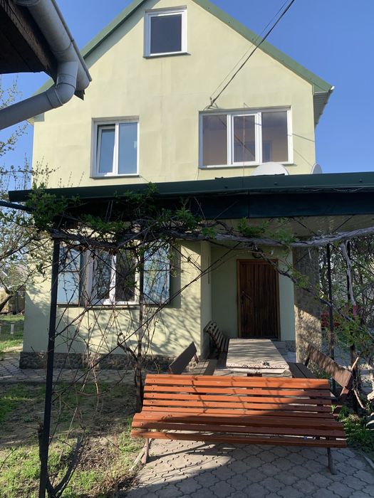 Оренда будинку. Зручності на вулиці!