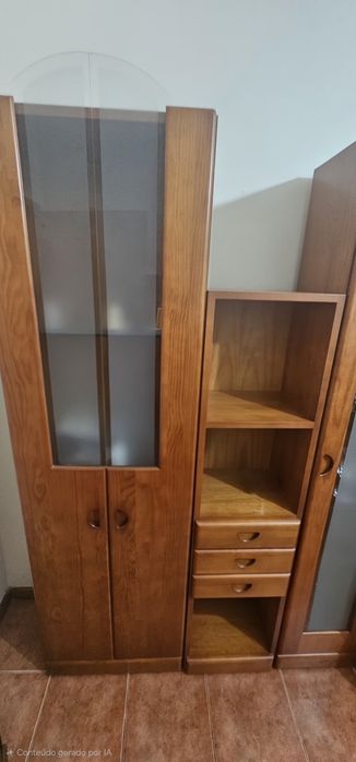 Movel de sala em madeira maciça como nova