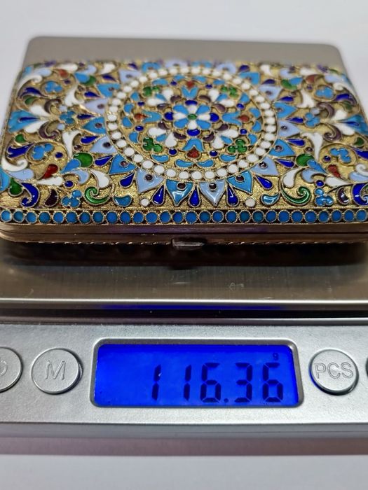 Серебряная коробка 84 пробы с эмалями