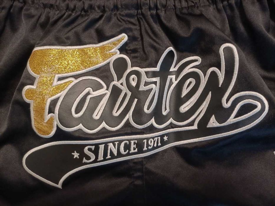 Fairtex Muay Thai spodenki kickboxing czarne roz. M