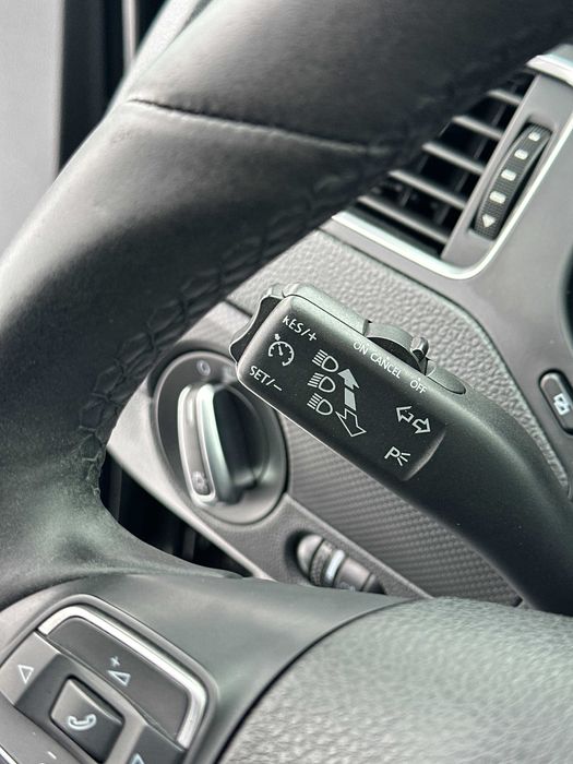 Продам Volkswagen Jetta 2010 рік можлива розстрочка,кредит,обмін!