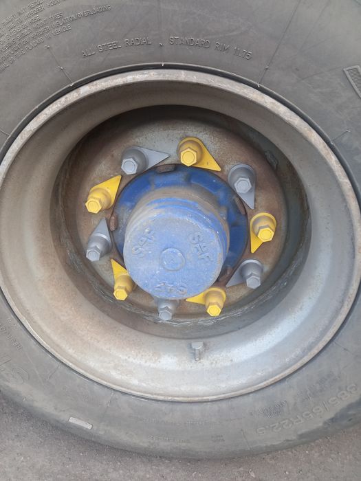 Самосвал 75куб 8300тара