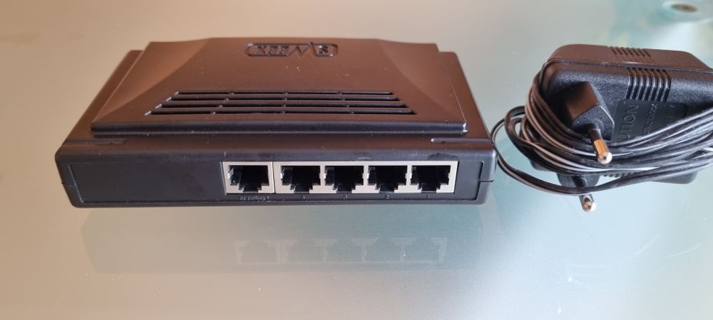 Switch 5 portas 10/100