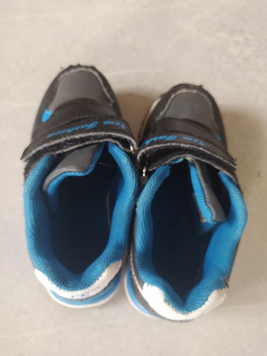 Adidaski buciki sportowe dla chłopca 26 adidasy