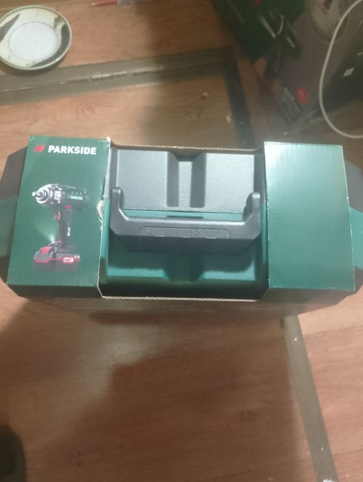 Гайковёрт,с головками.