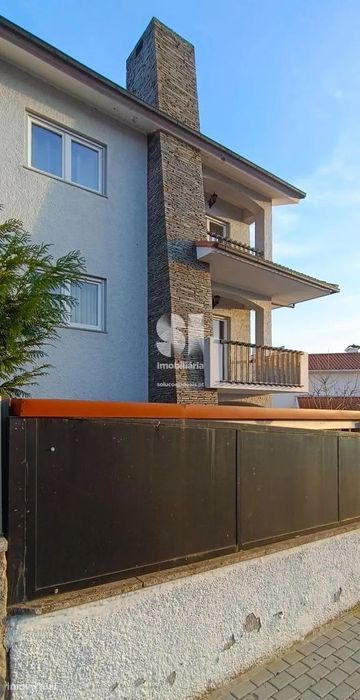 Moradia Geminada T7