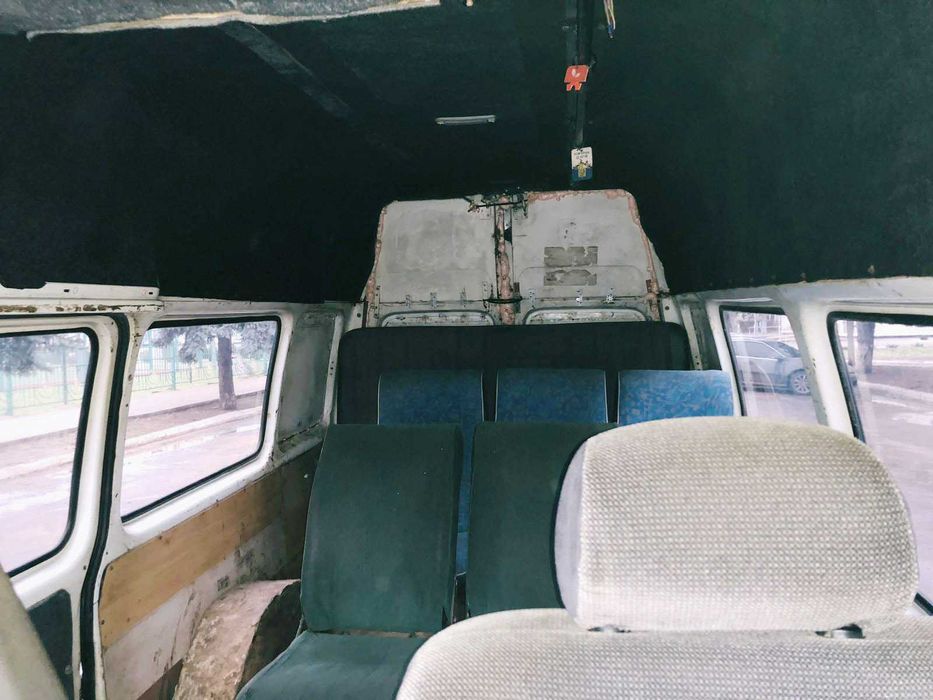 Ford Transit пассажирский 14 мест (2.5 дизель, 1991 год)