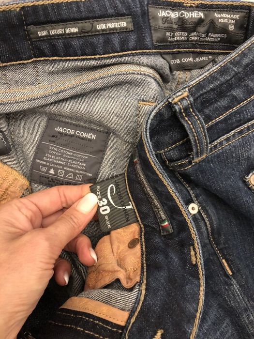 Продам джинсы Jacob Cohen p 30