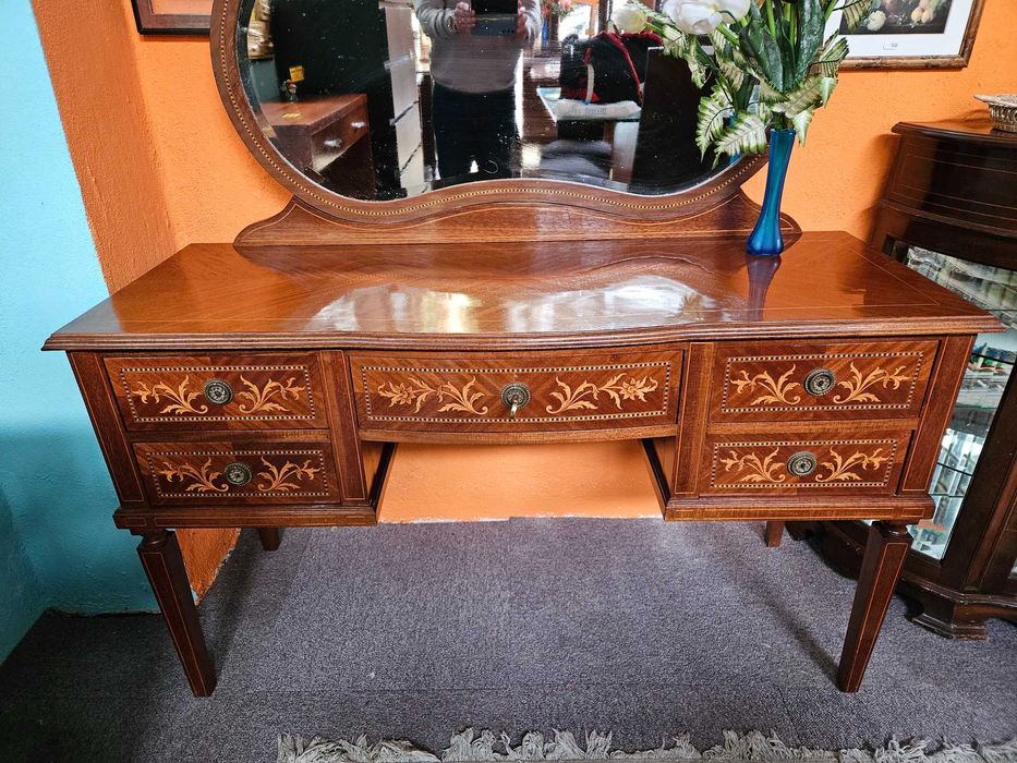 Toucador antigo estilo D. Maria - Muito bom estado geral