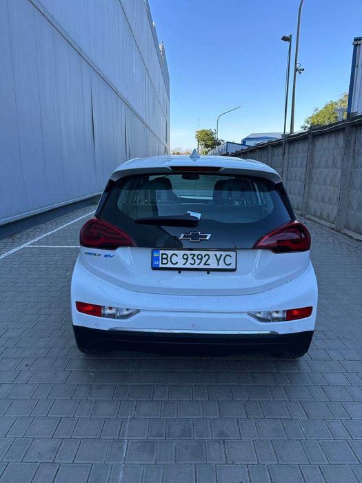 Оренда Chevrolet Bolt | Таксі та особисте користування | Електрокар