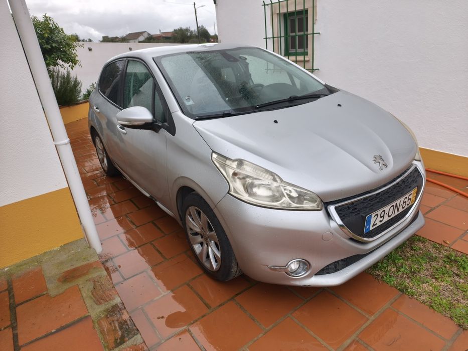 Peugeot 208 como novo