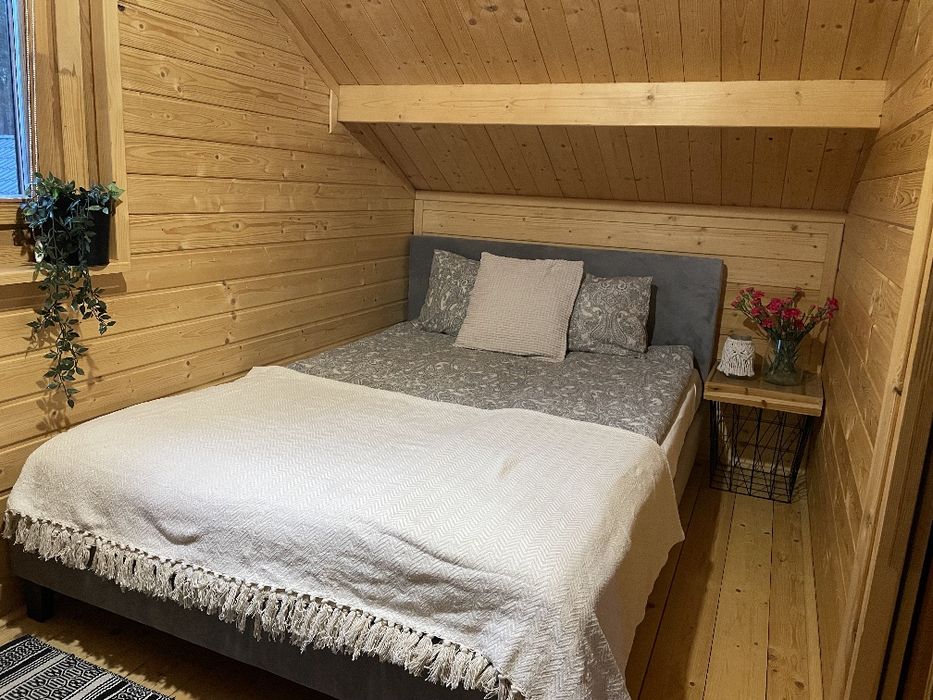 Domek drewniany z wiatą; Sauna; JACUZZI