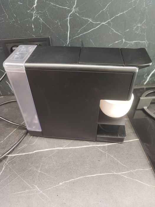 Кавомашина кавоварка Illy Y3.3 капсули 36 штук в подарунок