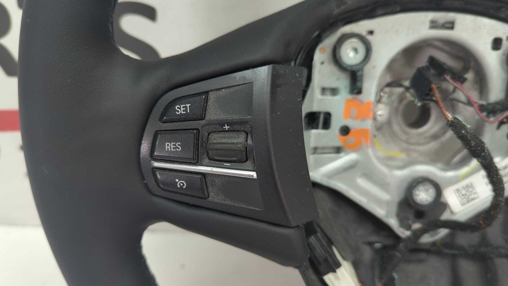 Кермо шкіряне з підігрівом у зборі з кнопками з BMW X5 2014 (F15)