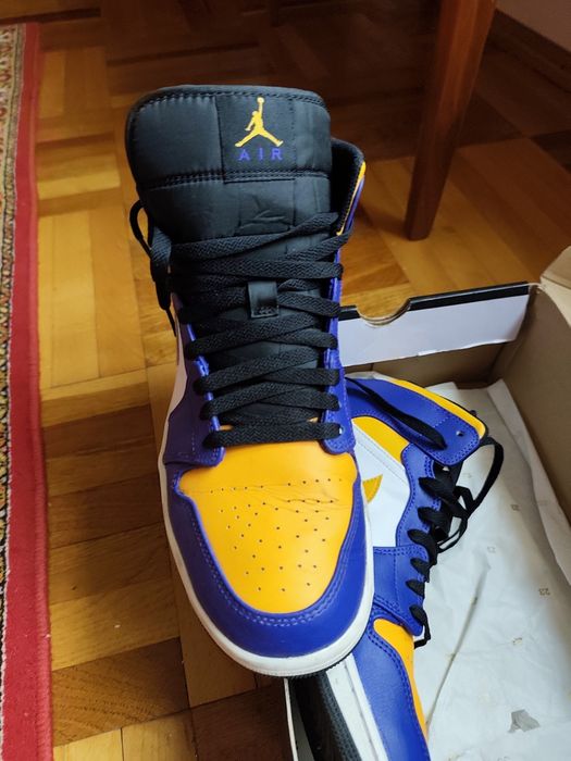 Кросівки Air Jordan 1 Mid