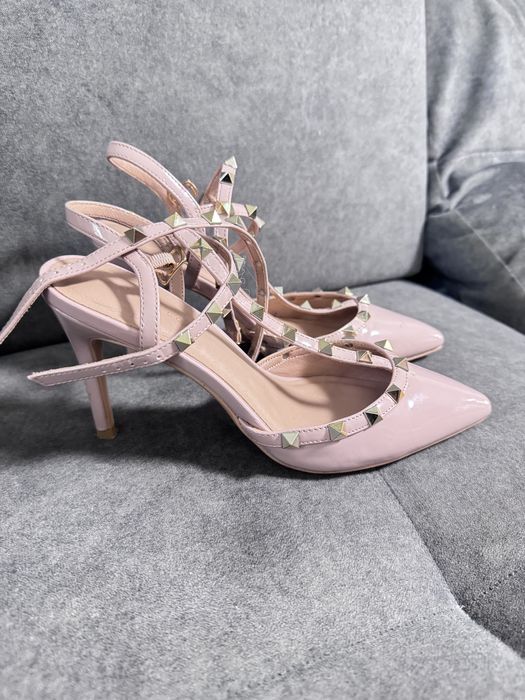 Трендовые босоножки в идеальном состоянии 37 размер