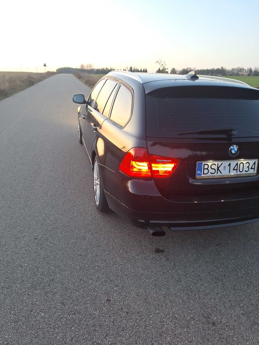 BMW seria 3 318 i, 2.0 benzyna, 143KM, 2011 r.