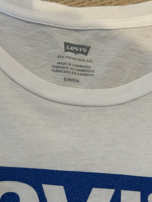 T-shirt damski Levis