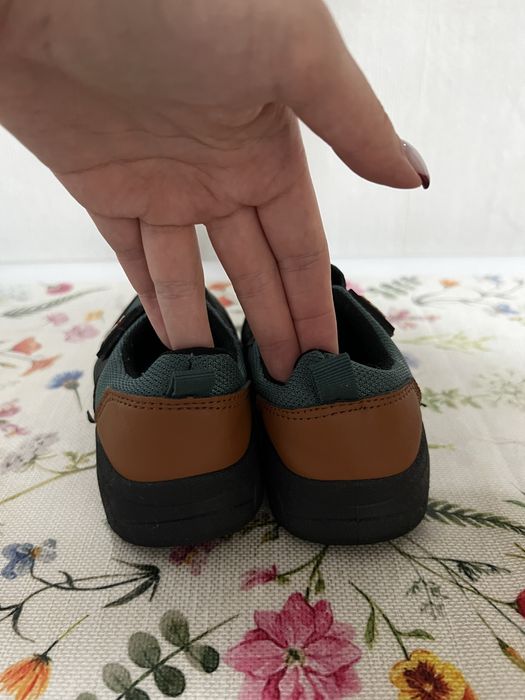 Дитячі кросівки для хлопчика чи дівчинки 25 розмір