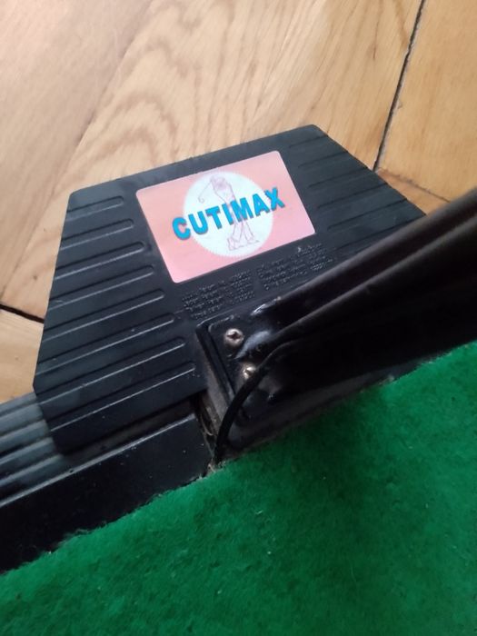Trenażer do golfa z wyświetlaczem Cutimax swing guider s1