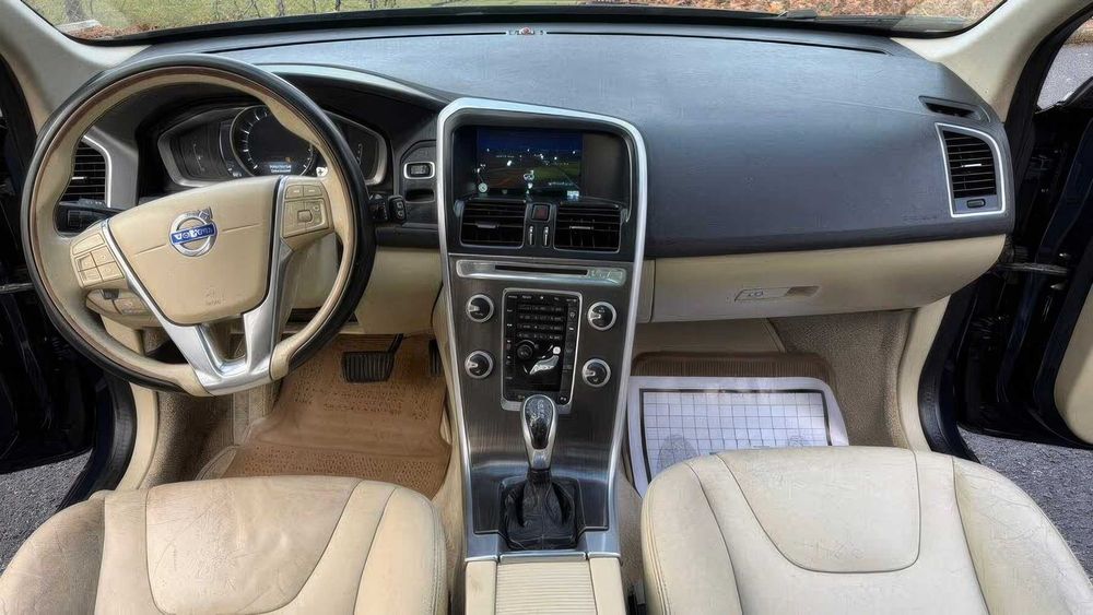 Volvo XC60 T5 Drive-E Premier      2015