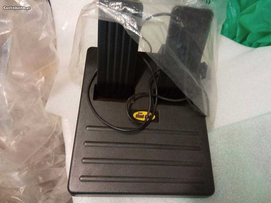 Volante e pedais originais da PlayStation  1