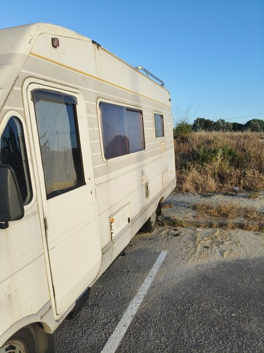 Autocaravana Peugeot J5 pilote