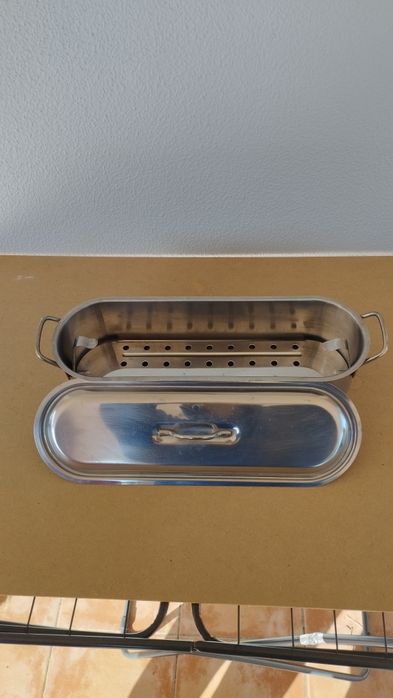 Tacho inox Beka, para cozer peixe ao vapor