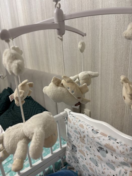 Мобиль музыкальный на детскую кроватку