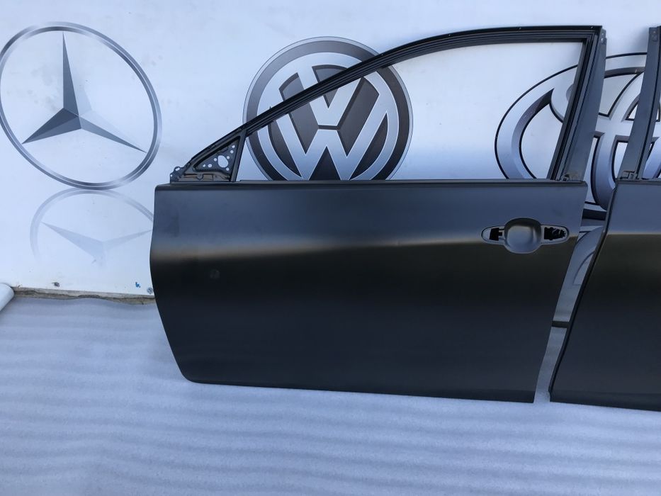 Дверь передняя задняя двері дверка Camry 55 USA запчасти Камри 50 55