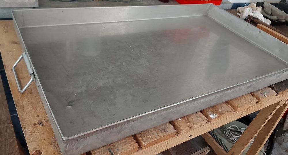 V E N D O Tabuleiro inox com pegas