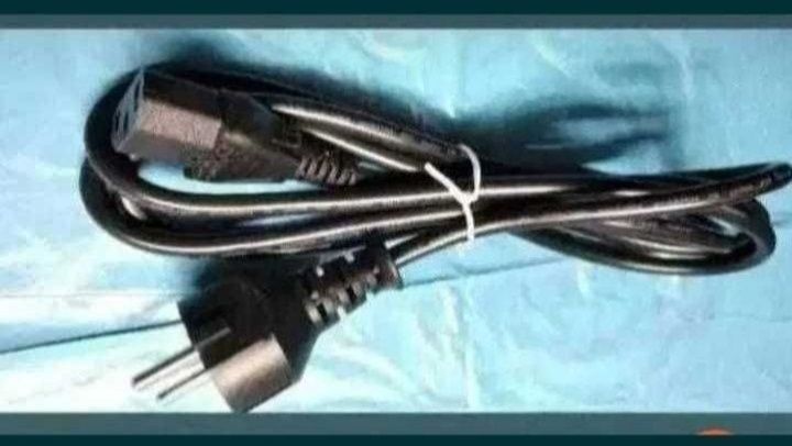 Kabel zasilający do komputera