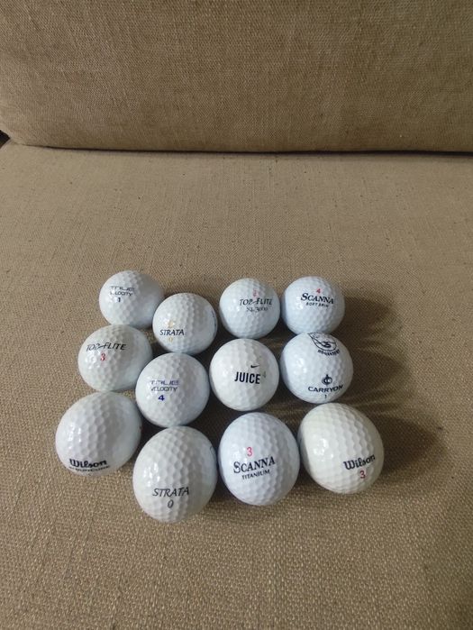 М'ячі для гольфу