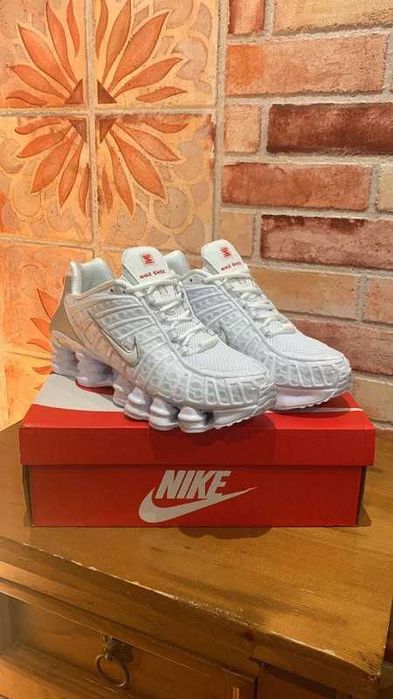 Buty sportowe Nike Shox TL White r.46