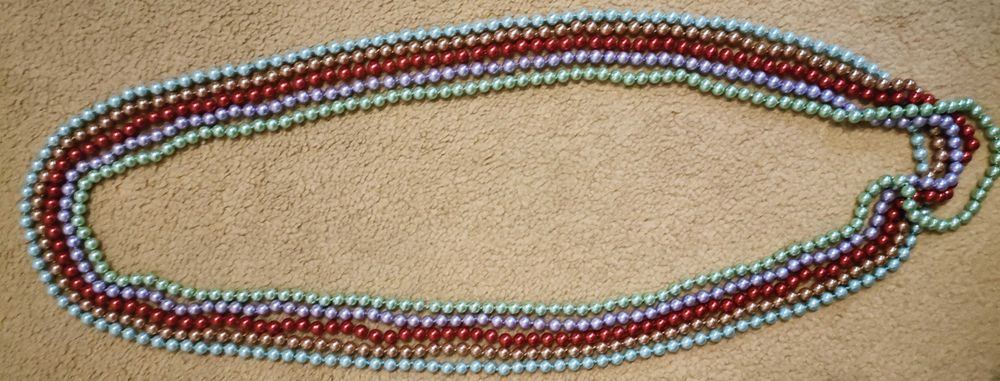 Perły supełkowane, 5 sznurów, różne kolory, 125zł za jeden sznur