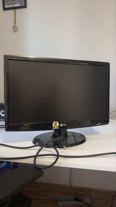 Монітор LG Flatron w2243t