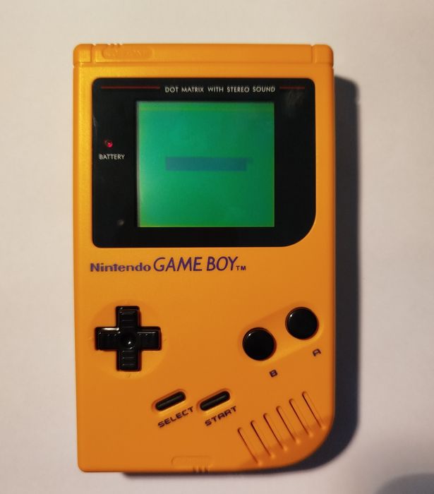 Game Boy DMG 01 amarelo