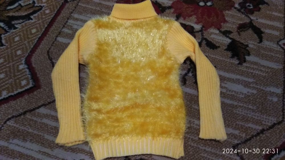 Свитер для девочки