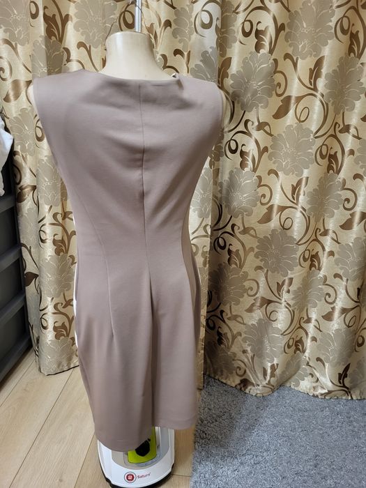 Платье в офис 44-46р