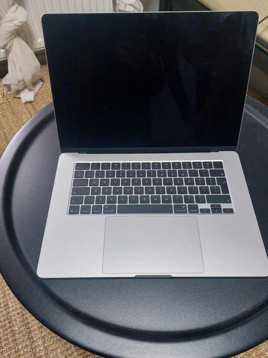 Mac Book Air laptop