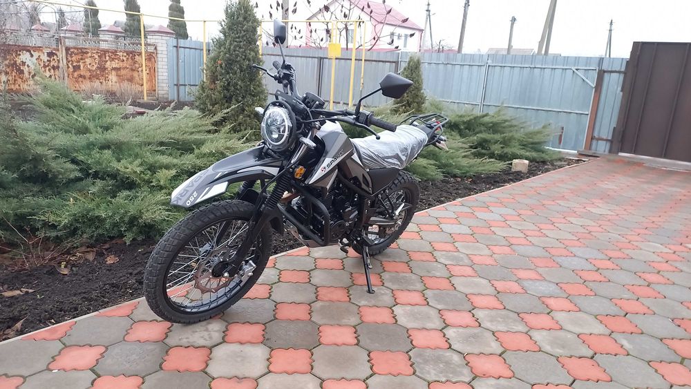 Продам новий мотоцикл SPARK SP250D-3 м-н" Мото-Рай", м.Синельникове.